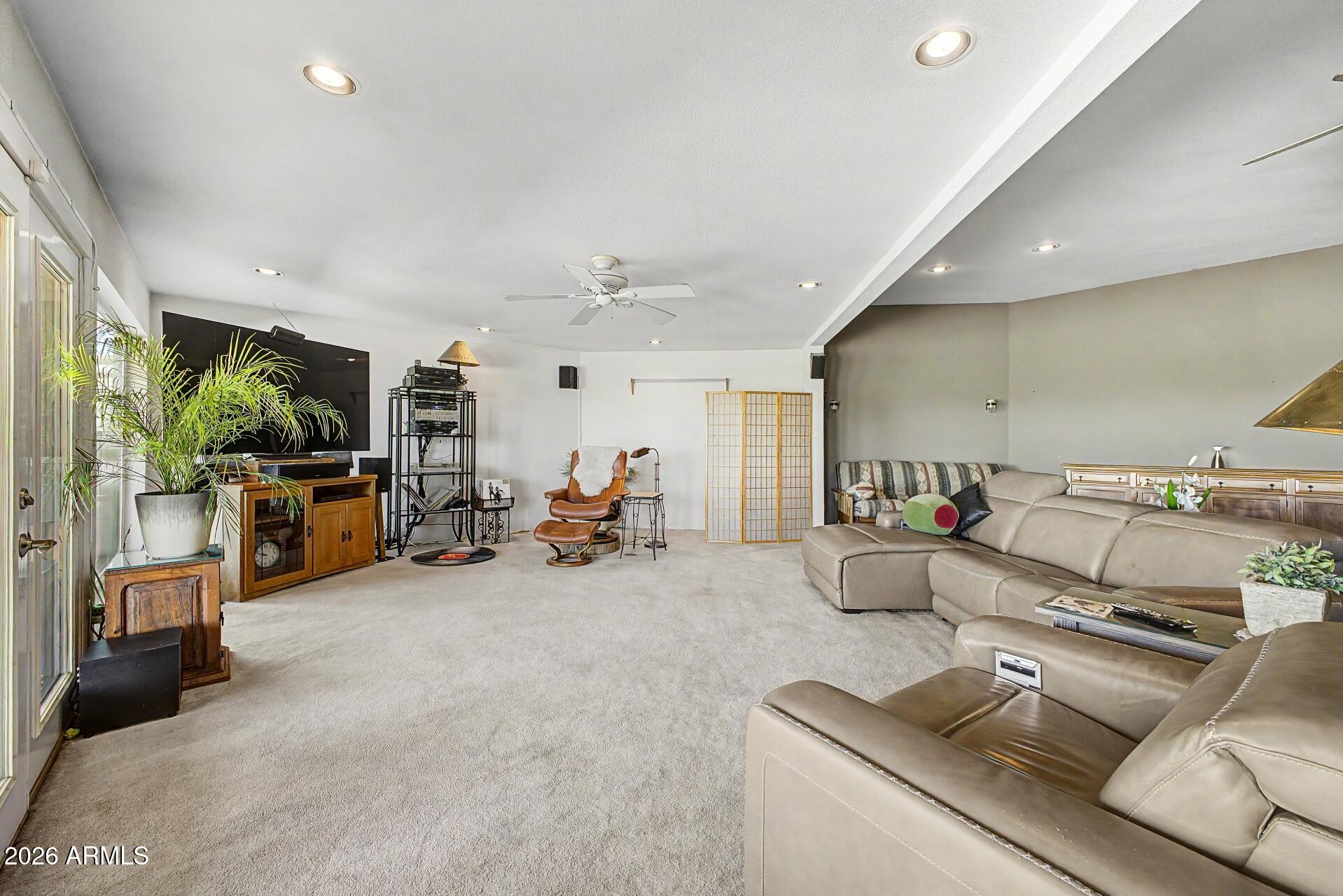 10189 W PINEAIRE Drive