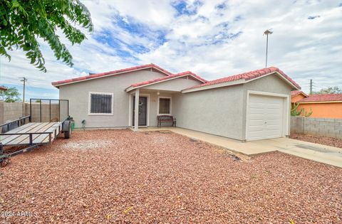 A home in Eloy