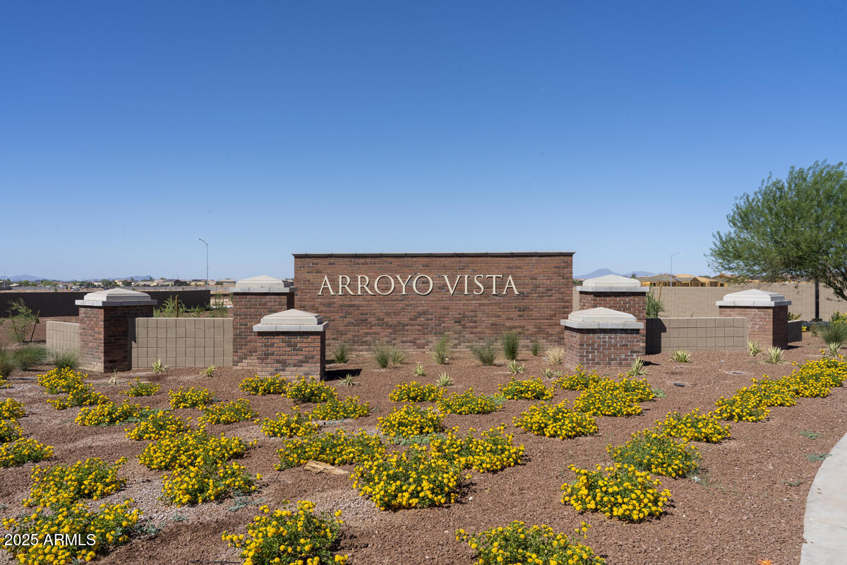 1431 E ANGIE Drive