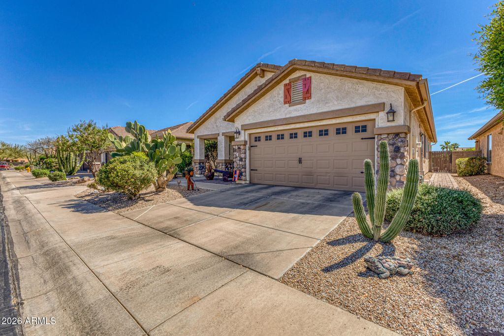 Photo of 195 W Twin Peaks Parkway, San Tan Valley, AZ 85143 (MLS # 7004054)