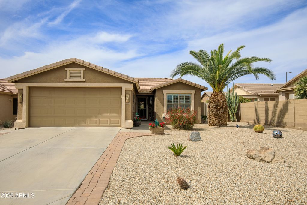 Photo of 6390 S Granite Drive, Chandler, AZ 85249 (MLS # 6956028)