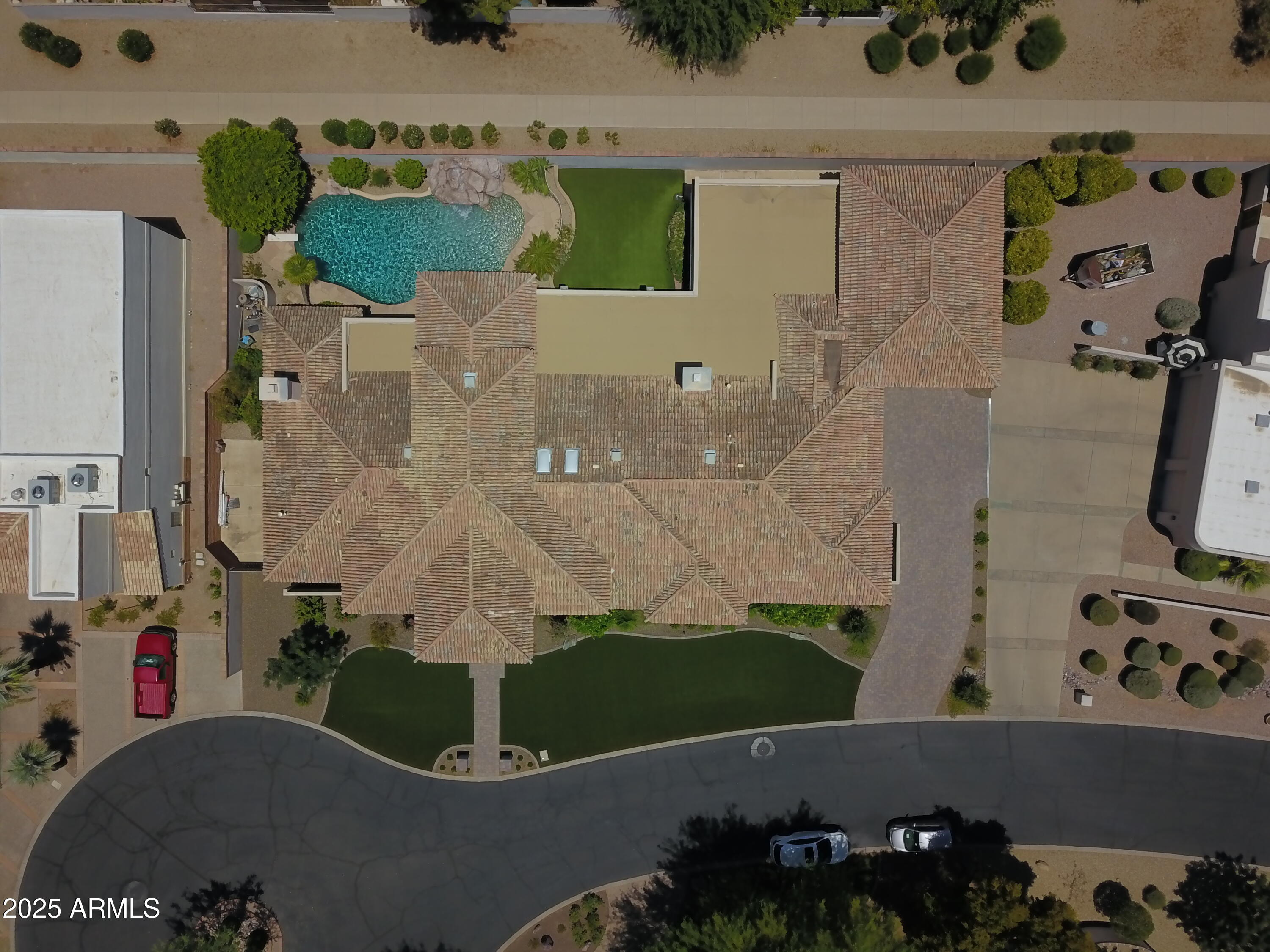 700 N Dobson Road 16