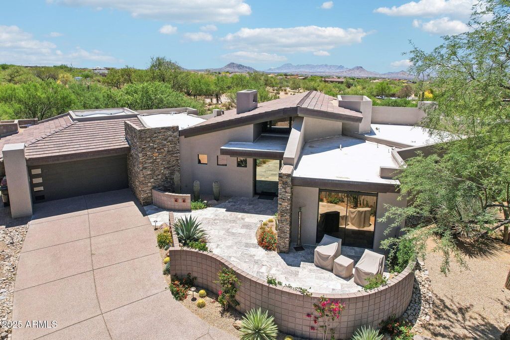 Photo of 10651 E Fernwood Lane, Scottsdale, AZ 85262 (MLS # 6868863)