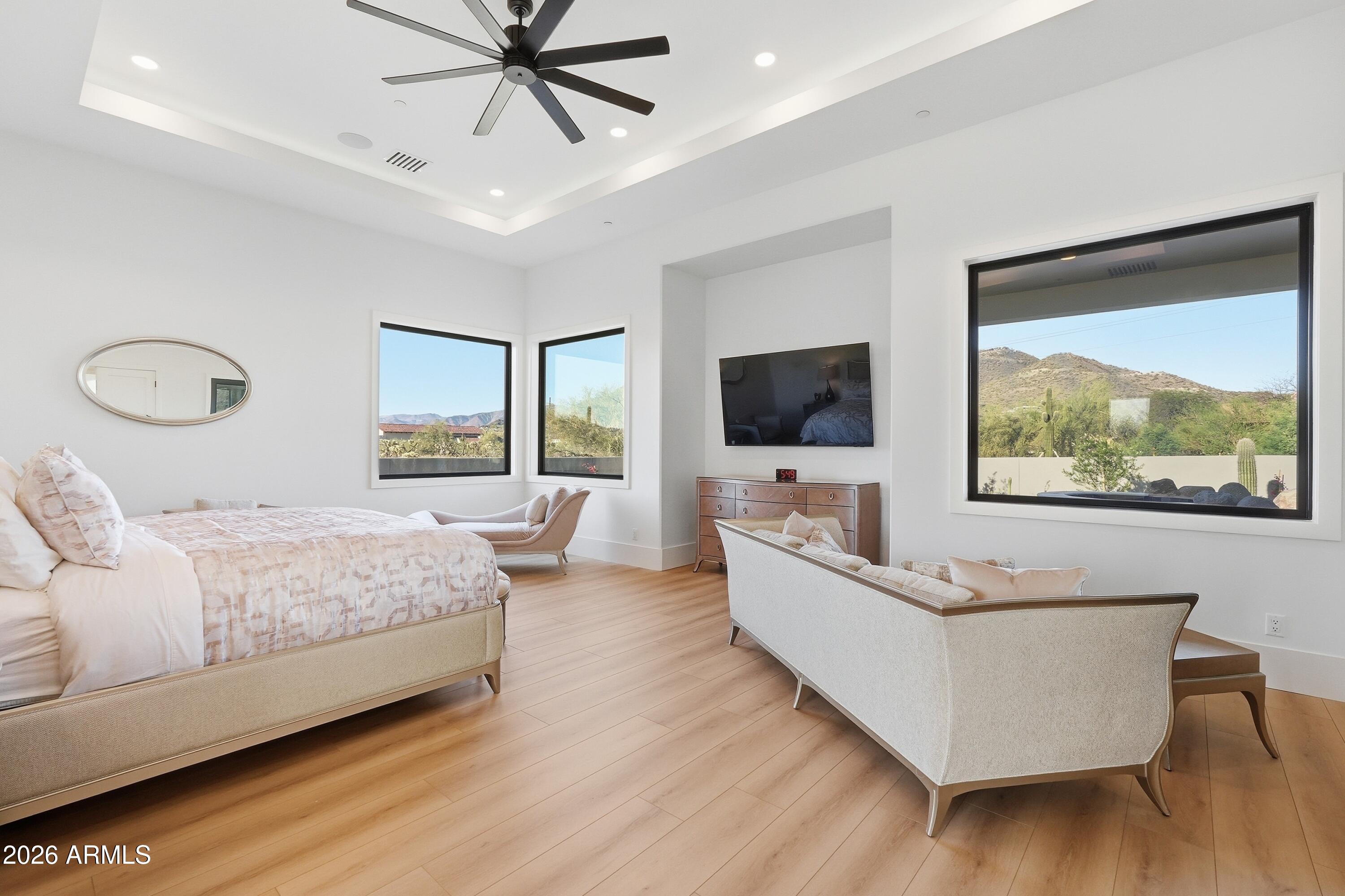 5580 E EL SENDERO Drive