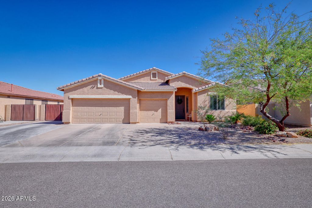 Photo of 1192 E Springfield Place, Chandler, AZ 85286 (MLS # 7013620)