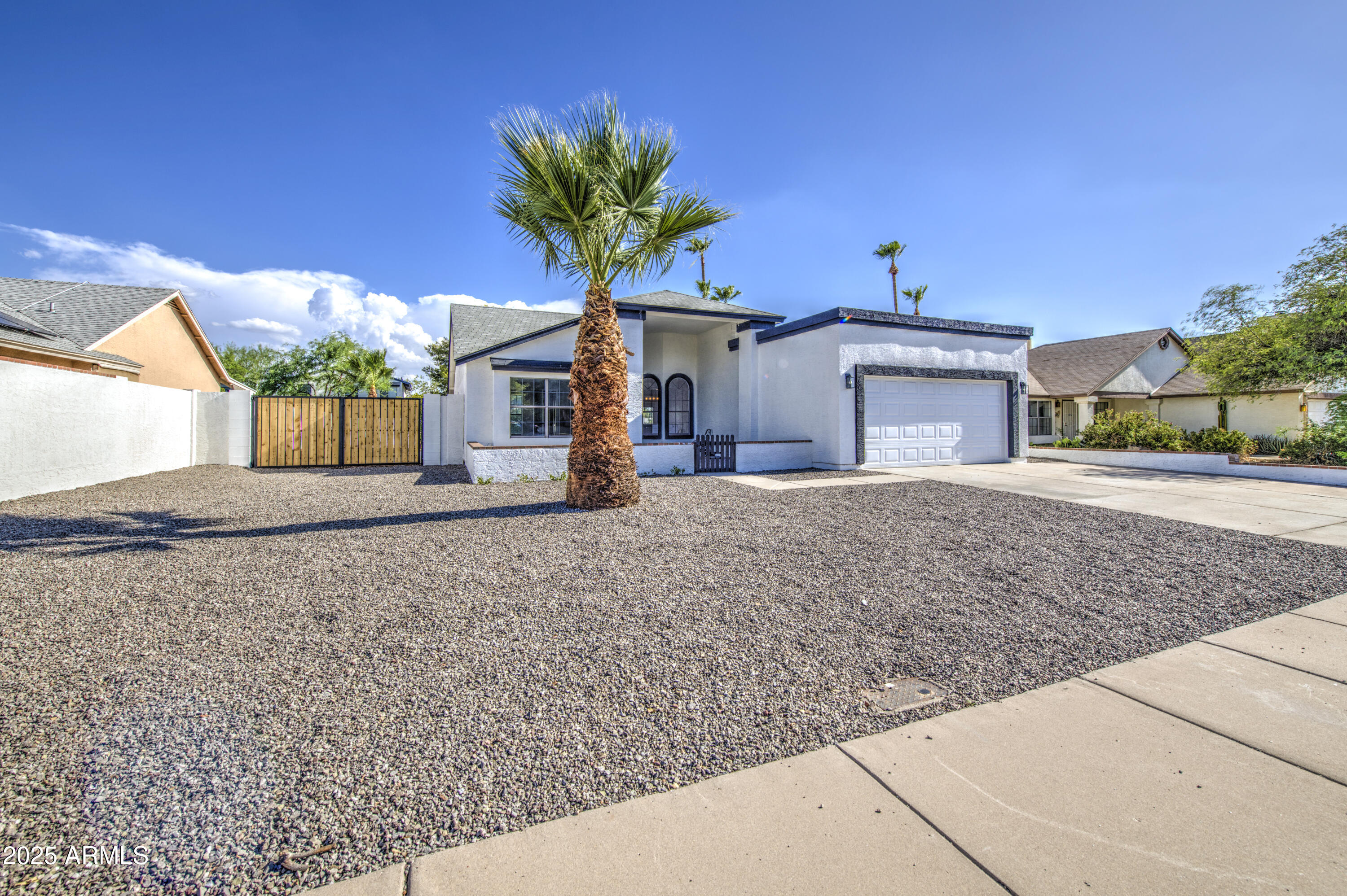Homes 1 1457 E UTOPIA Road
