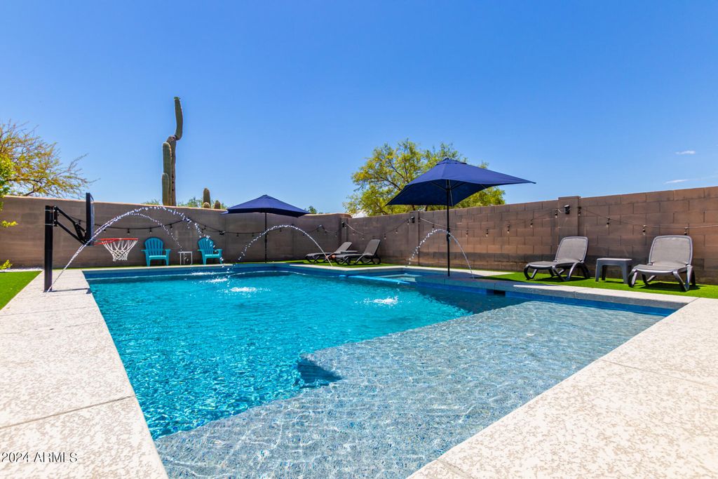 Photo of 7329 E Tailfeather Drive, Scottsdale, AZ 85255 (MLS # 6971155)