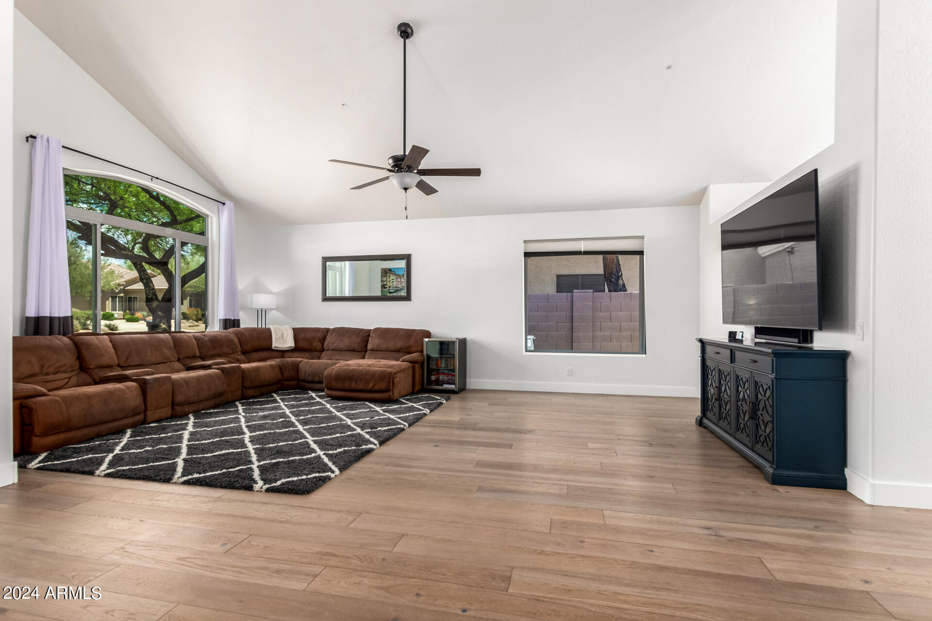 7329 E TAILFEATHER Drive