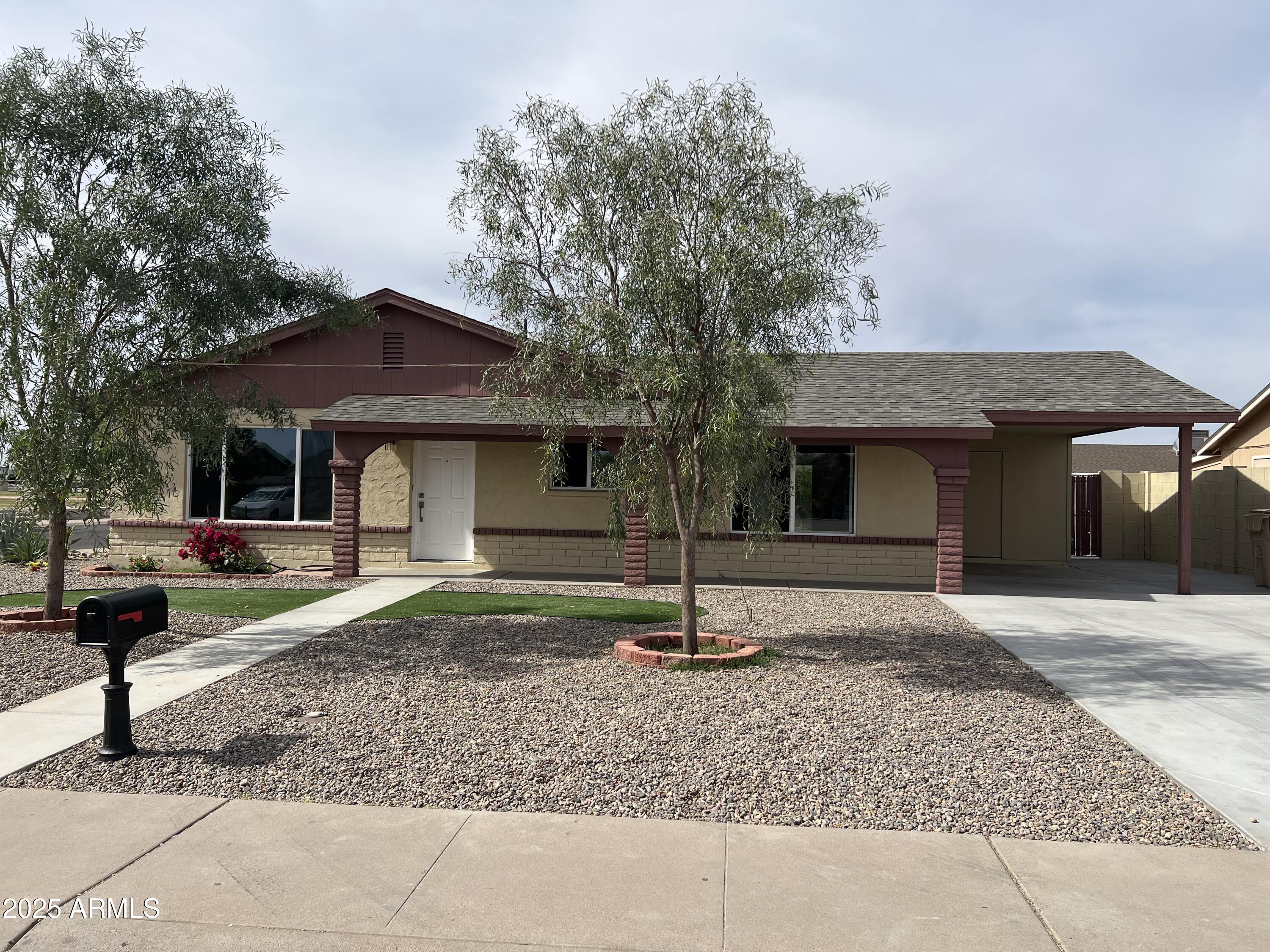 7136 W Cheryl Drive