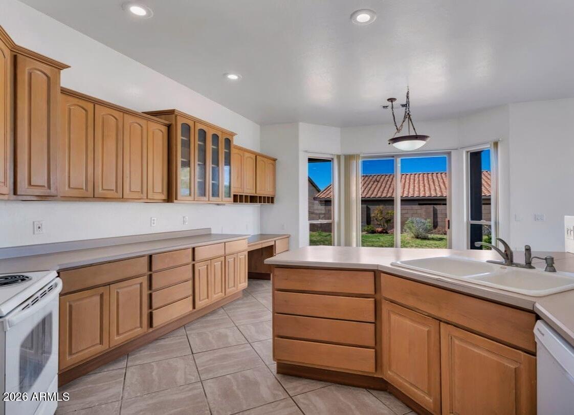 1540 E CRESTVIEW Drive