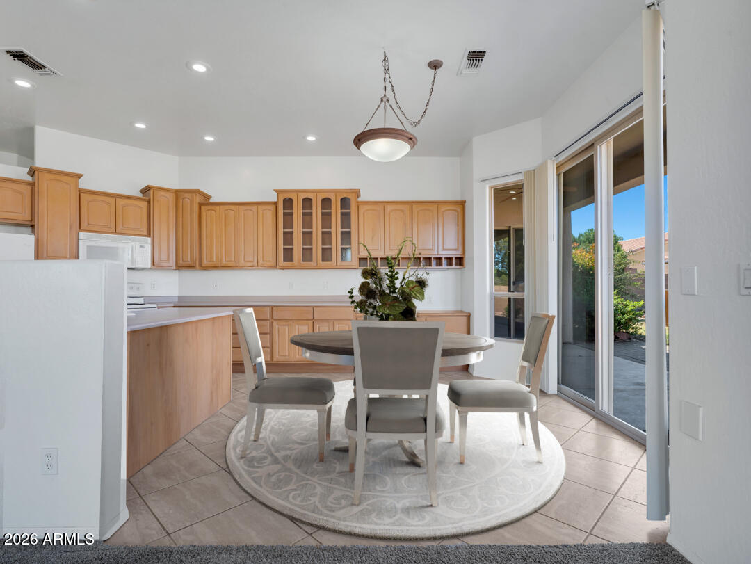 1540 E CRESTVIEW Drive