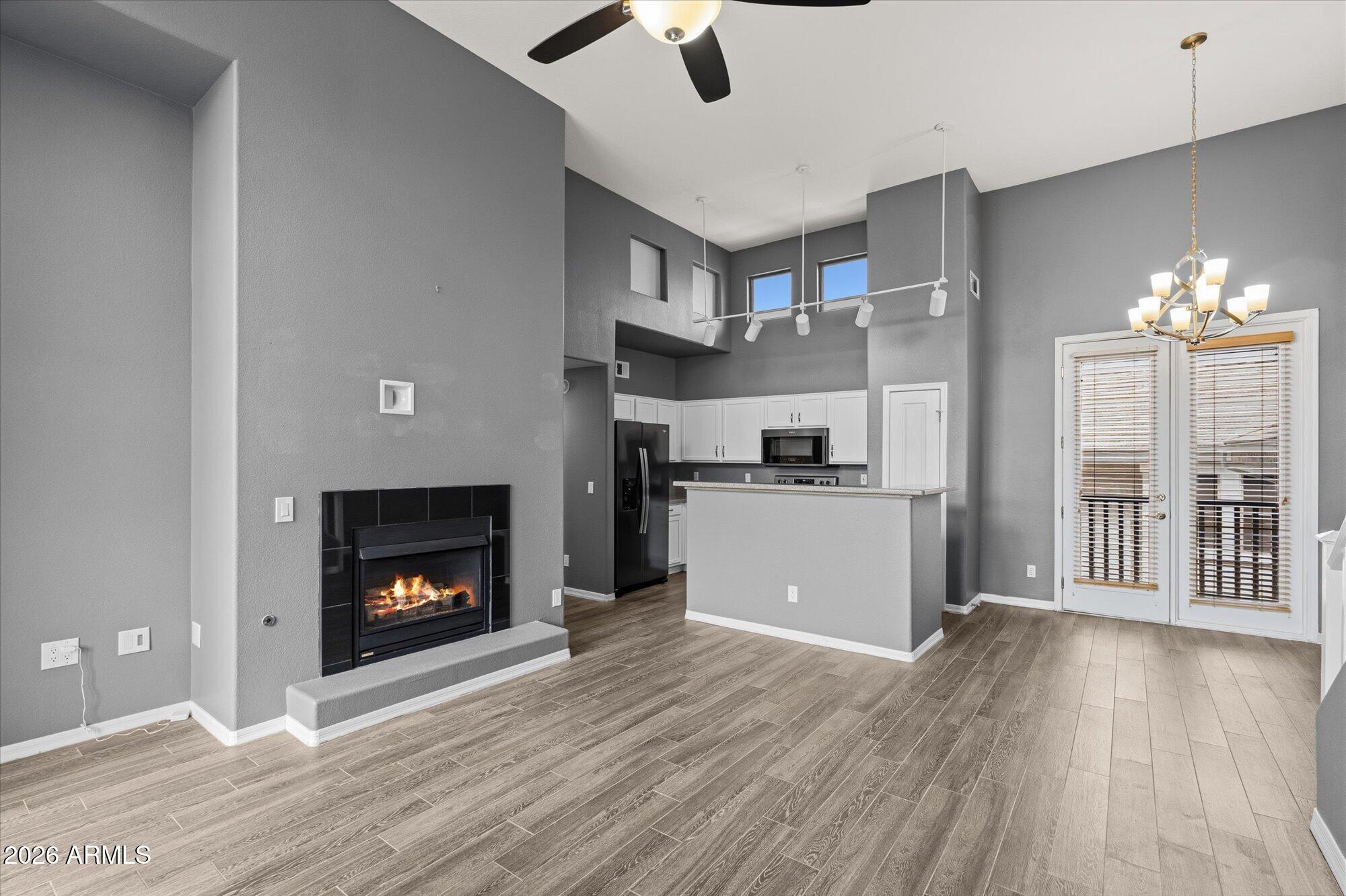 15221 N CLUBGATE Drive 2127