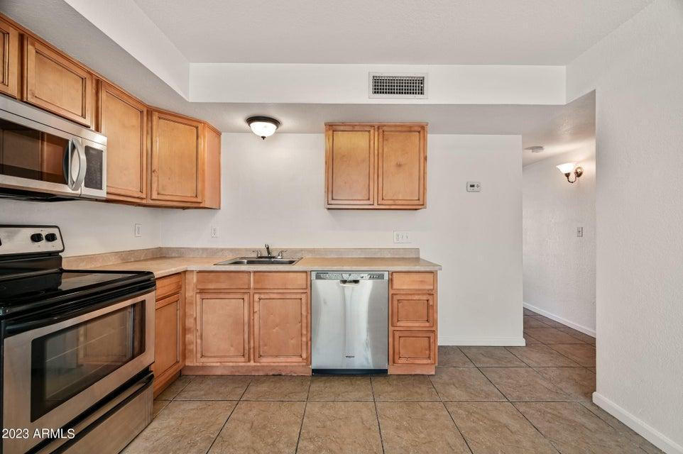 6166 E Glencove Street Apt 1