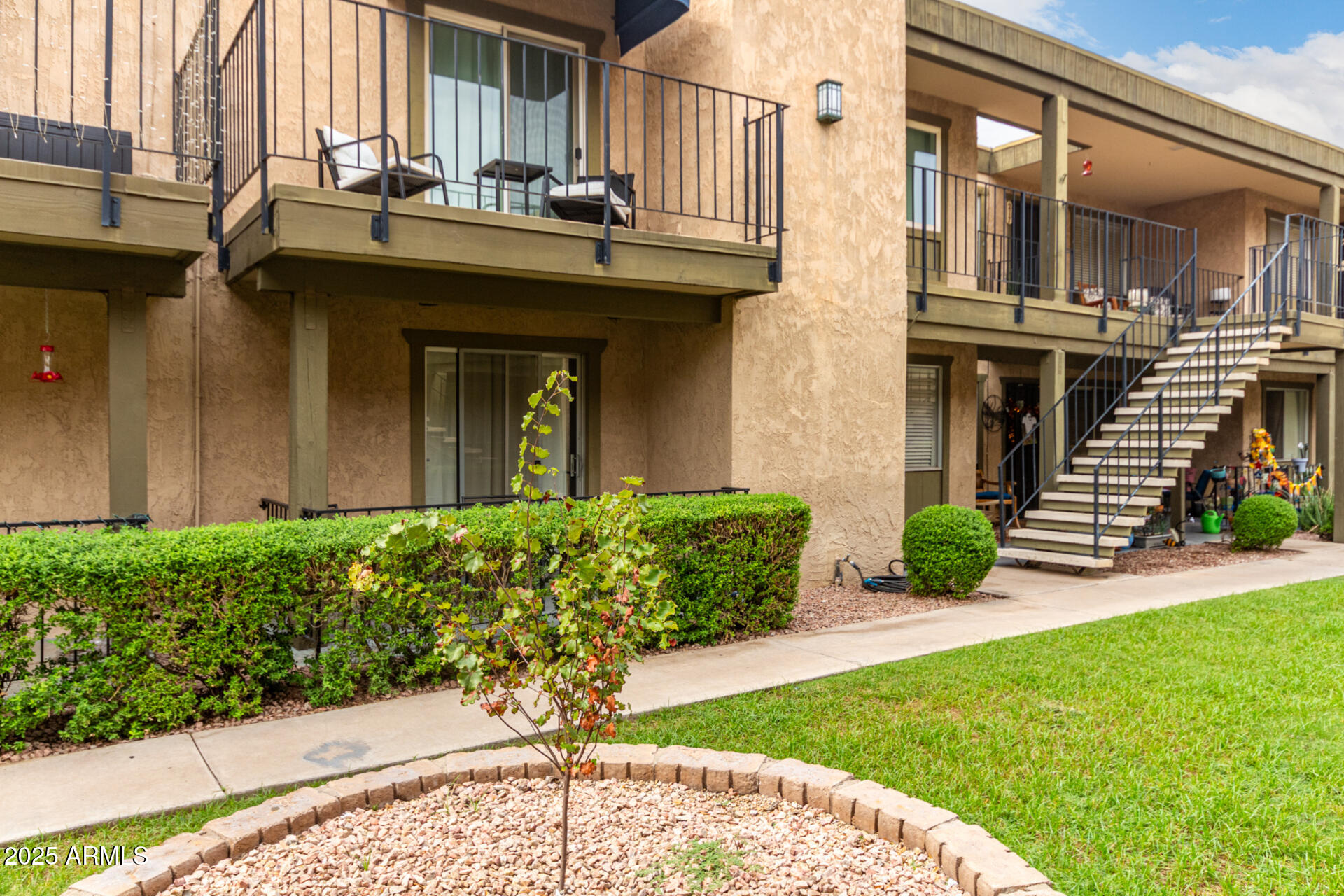 2228 E CAMPBELL Avenue 116