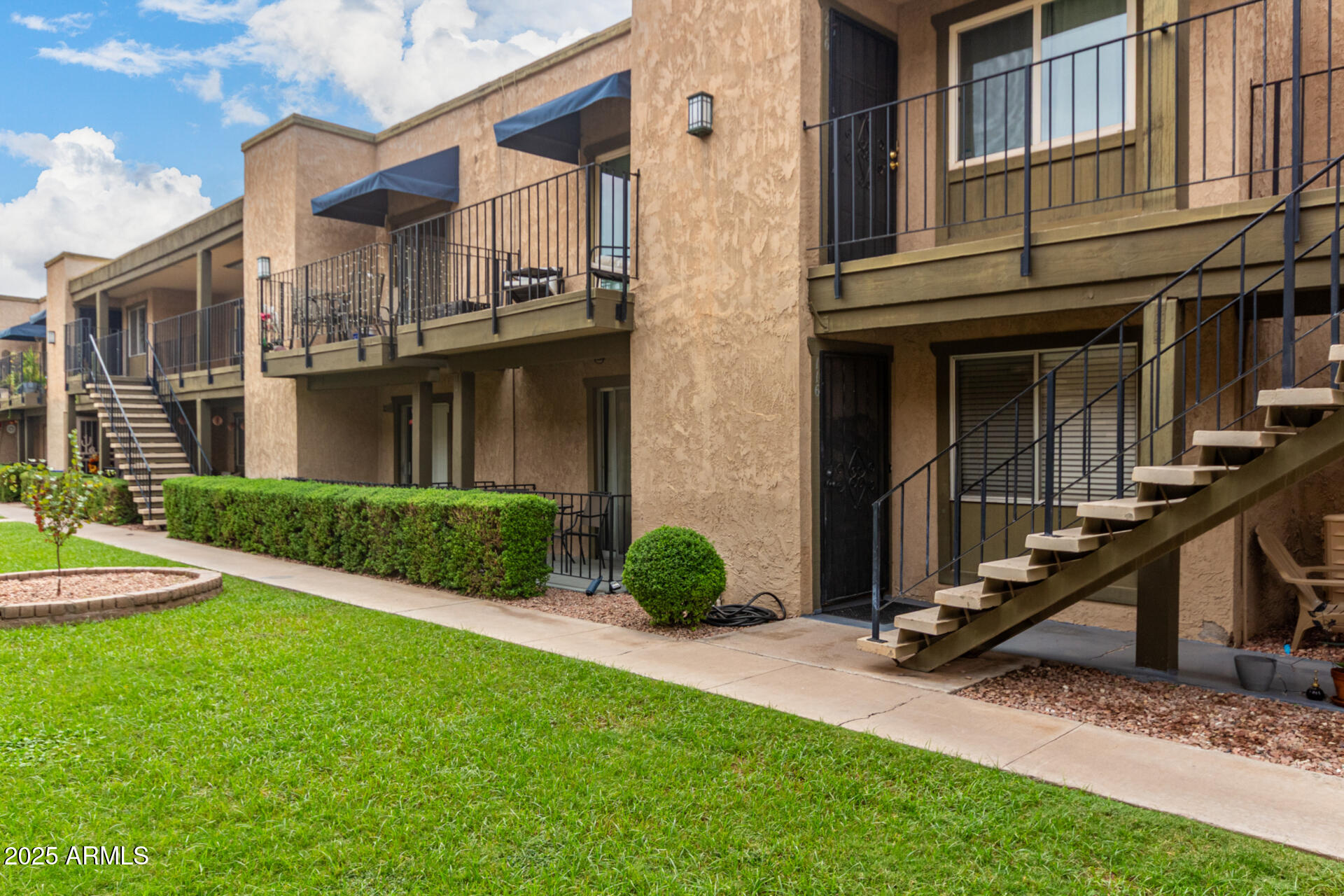 2228 E CAMPBELL Avenue 116