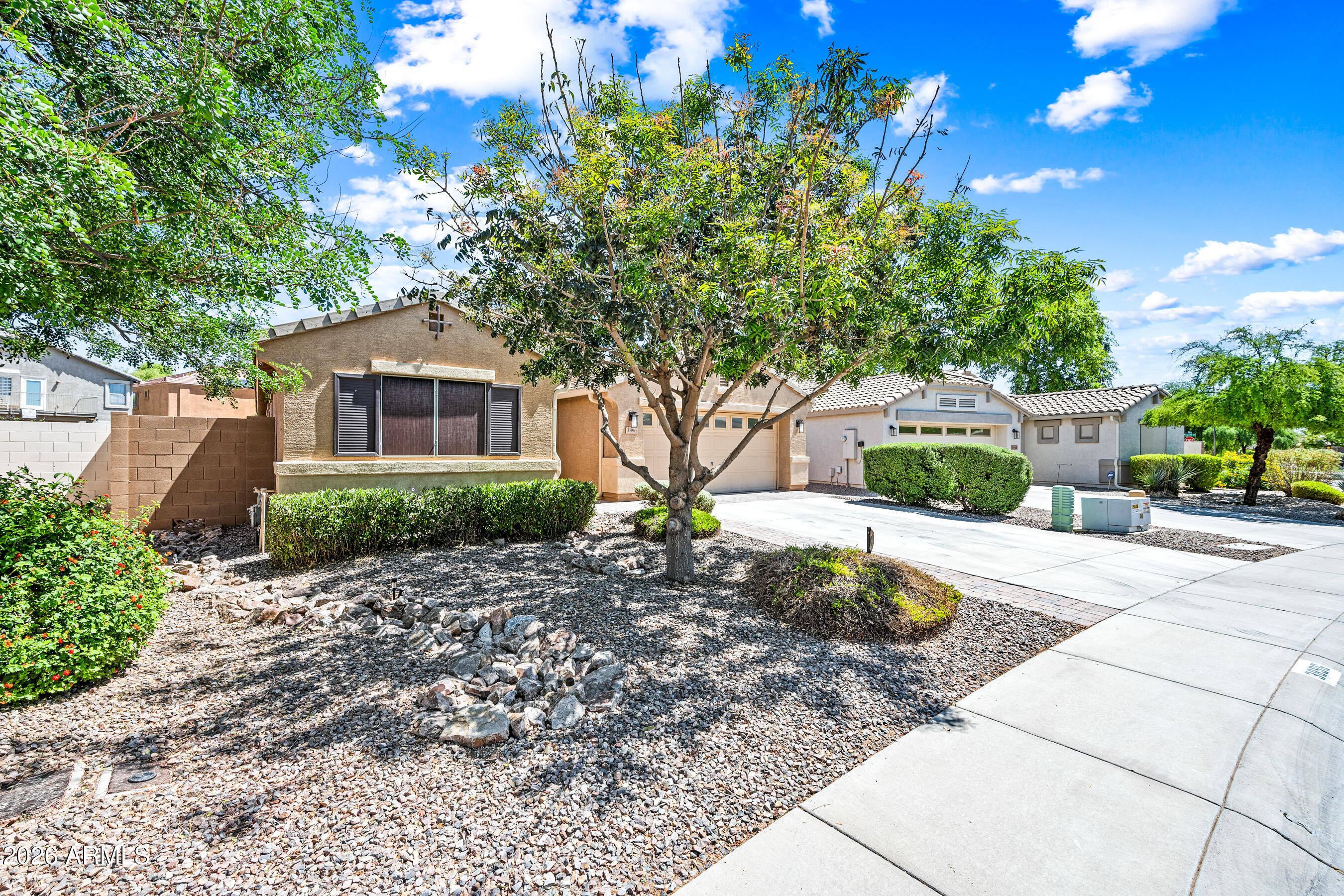 3896 E ARAGONITE Lane