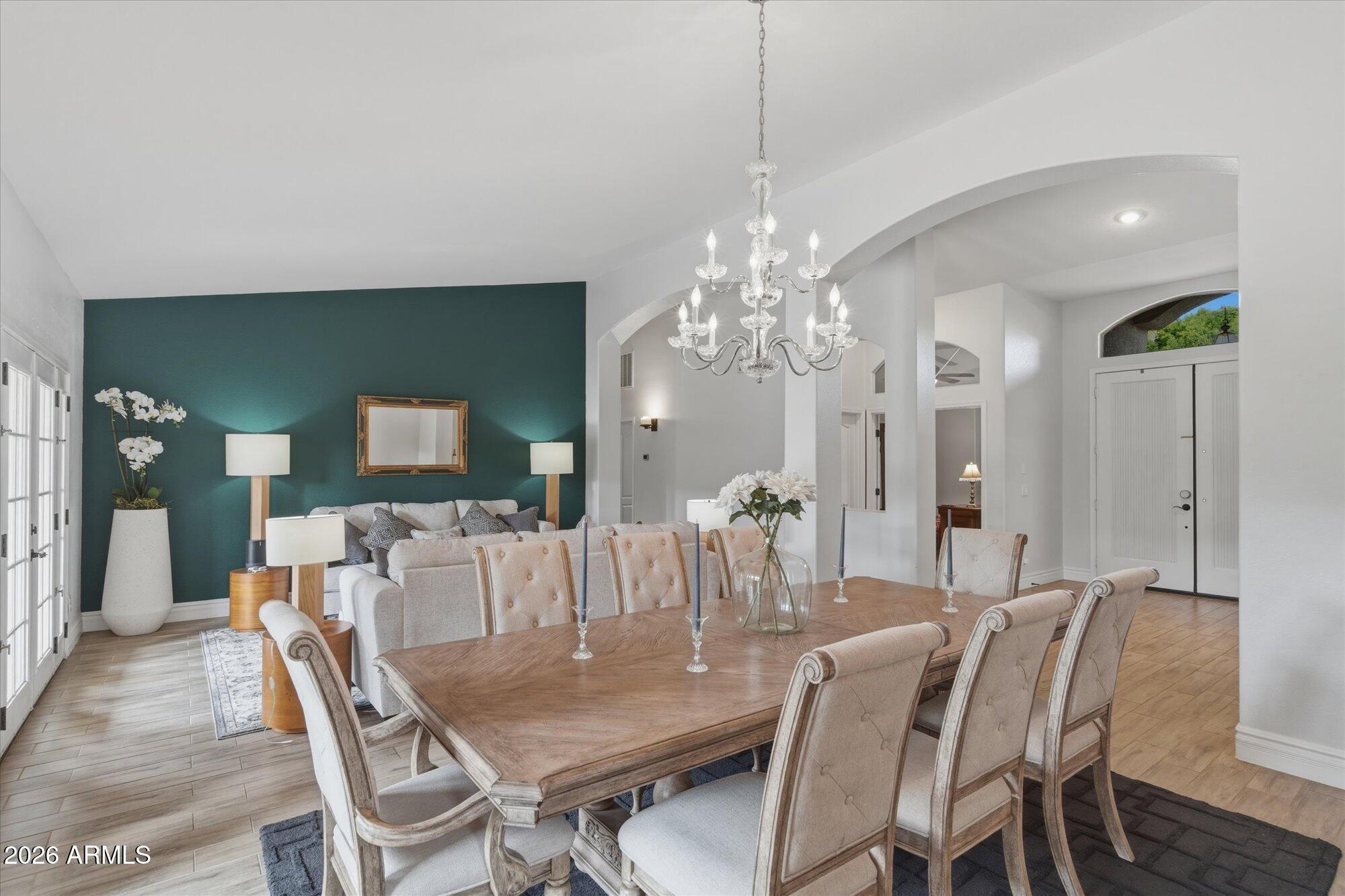 981 E CONSTITUTION Drive