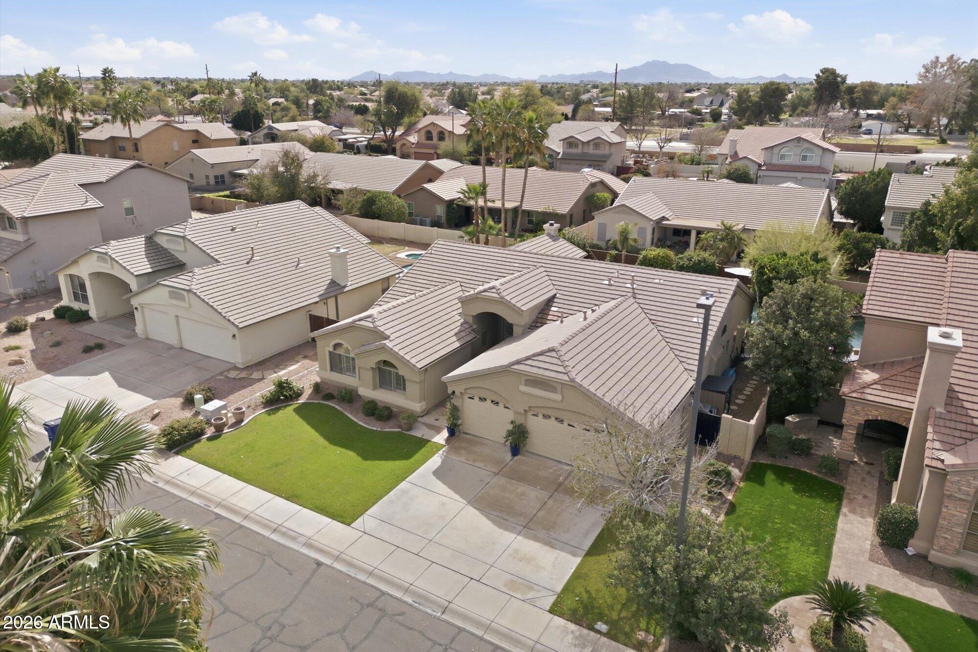 981 E CONSTITUTION Drive