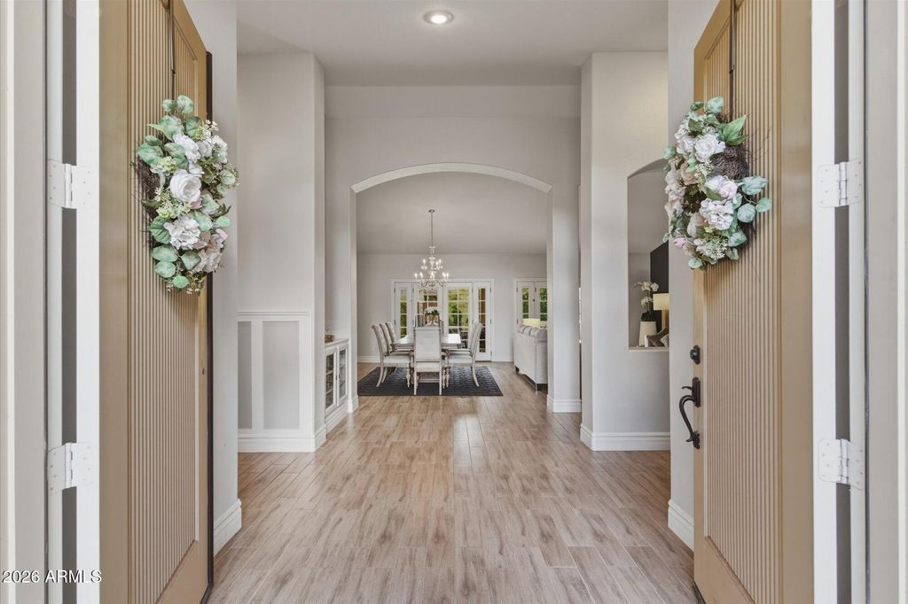 Photo of 981 E Constitution Drive, Gilbert, AZ 85296 (MLS # 6989776)