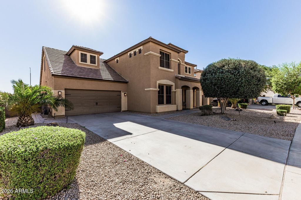 Photo of 2415 S Whetstone Place, Chandler, AZ 85286 (MLS # 6986953)