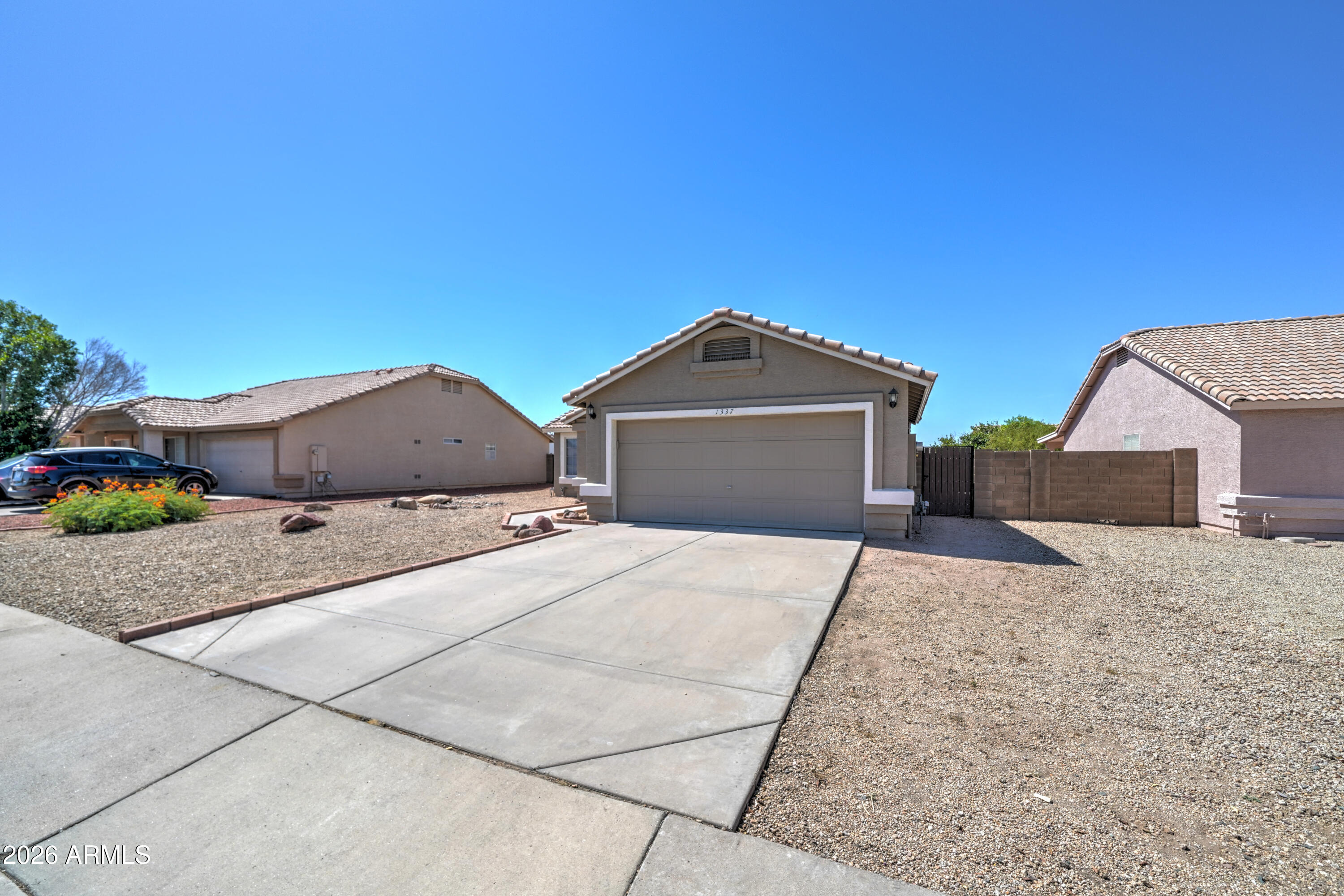 1337 W 15TH Avenue