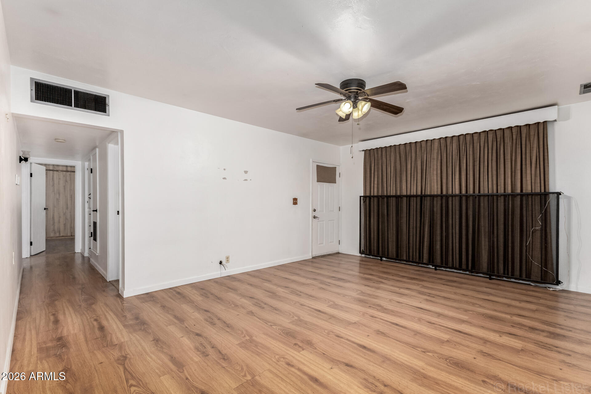 4323 E HUBBELL Street