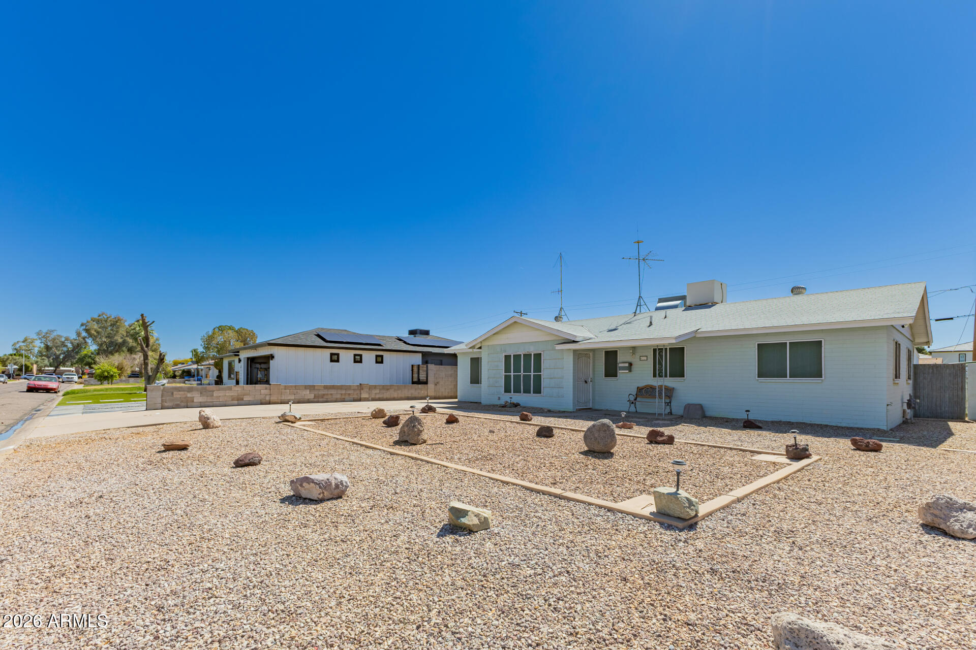 4323 E HUBBELL Street