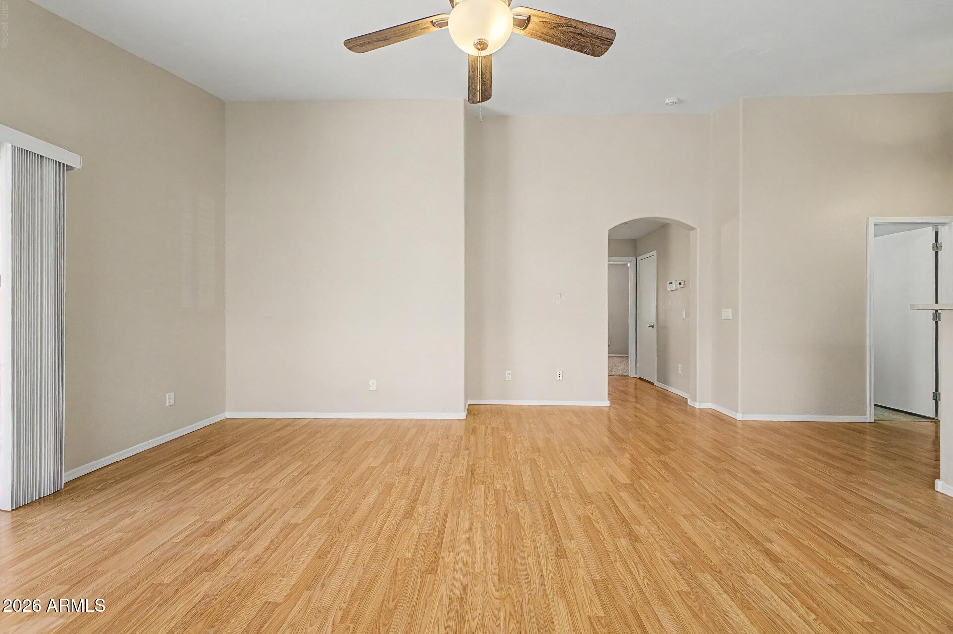 3162 W SUNSHINE BUTTE Drive