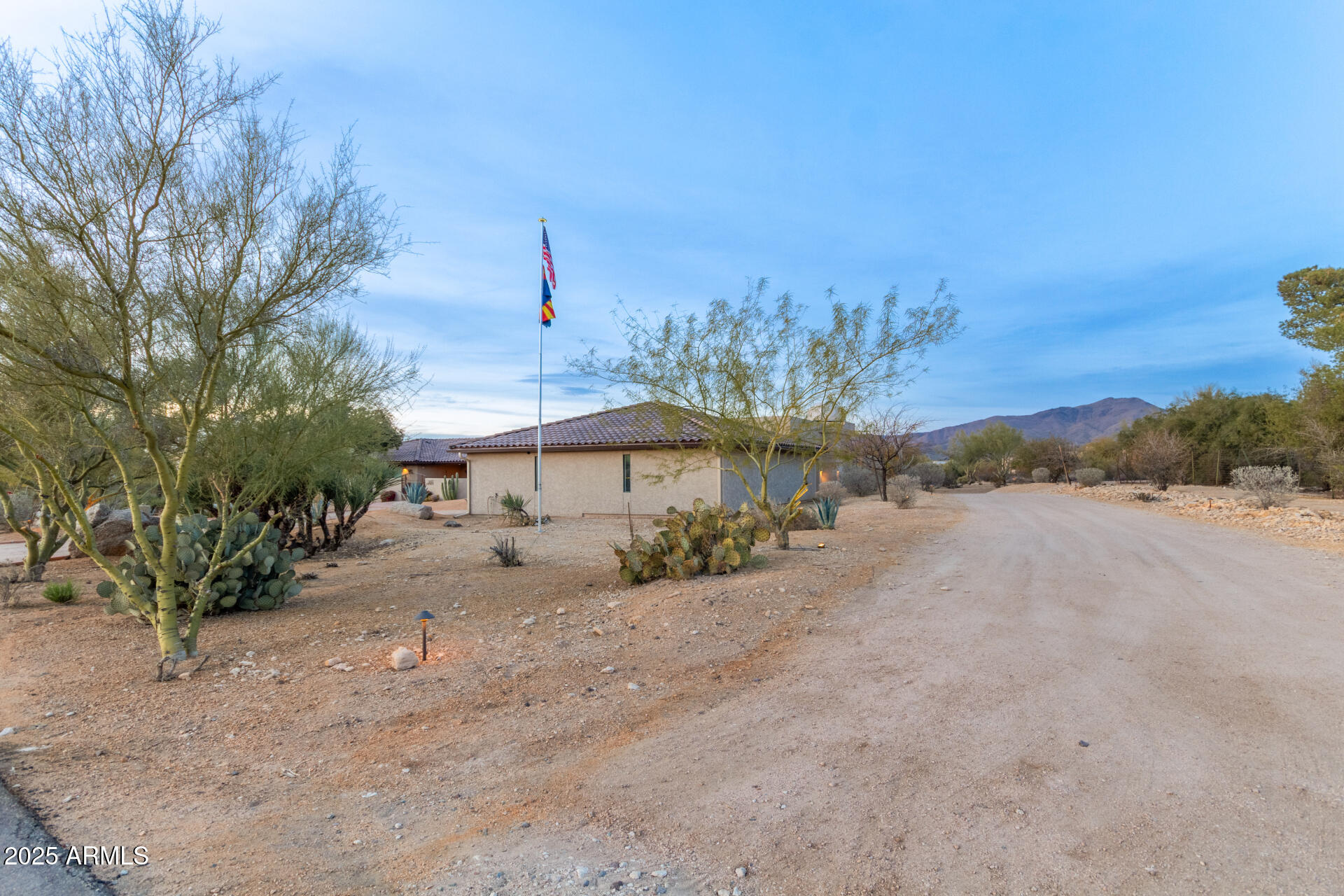 36801 N LONG RIFLE Road