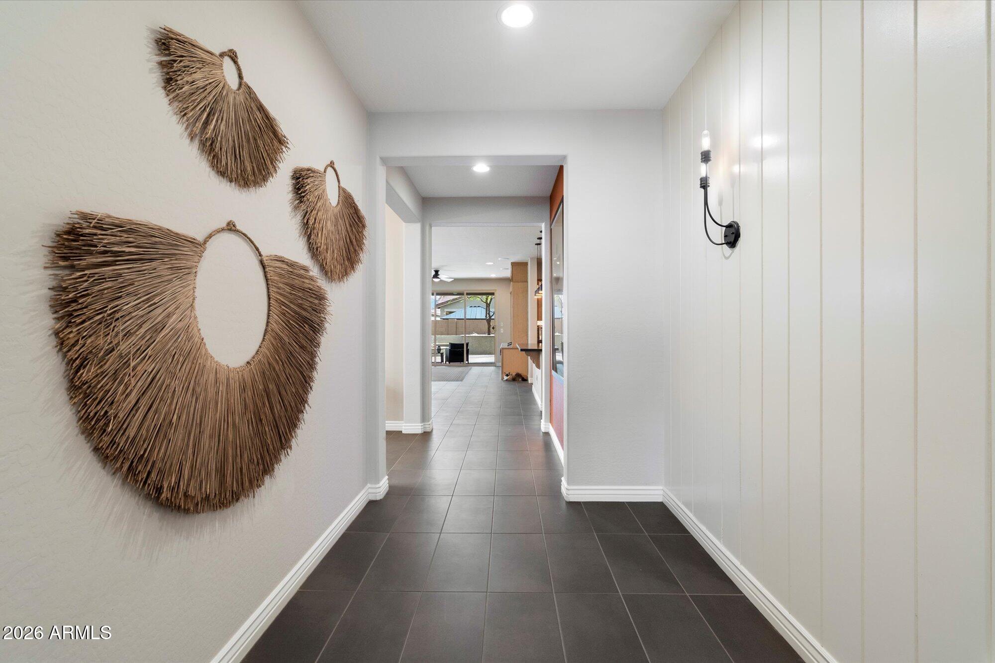 11623 W MARGUERITE Avenue