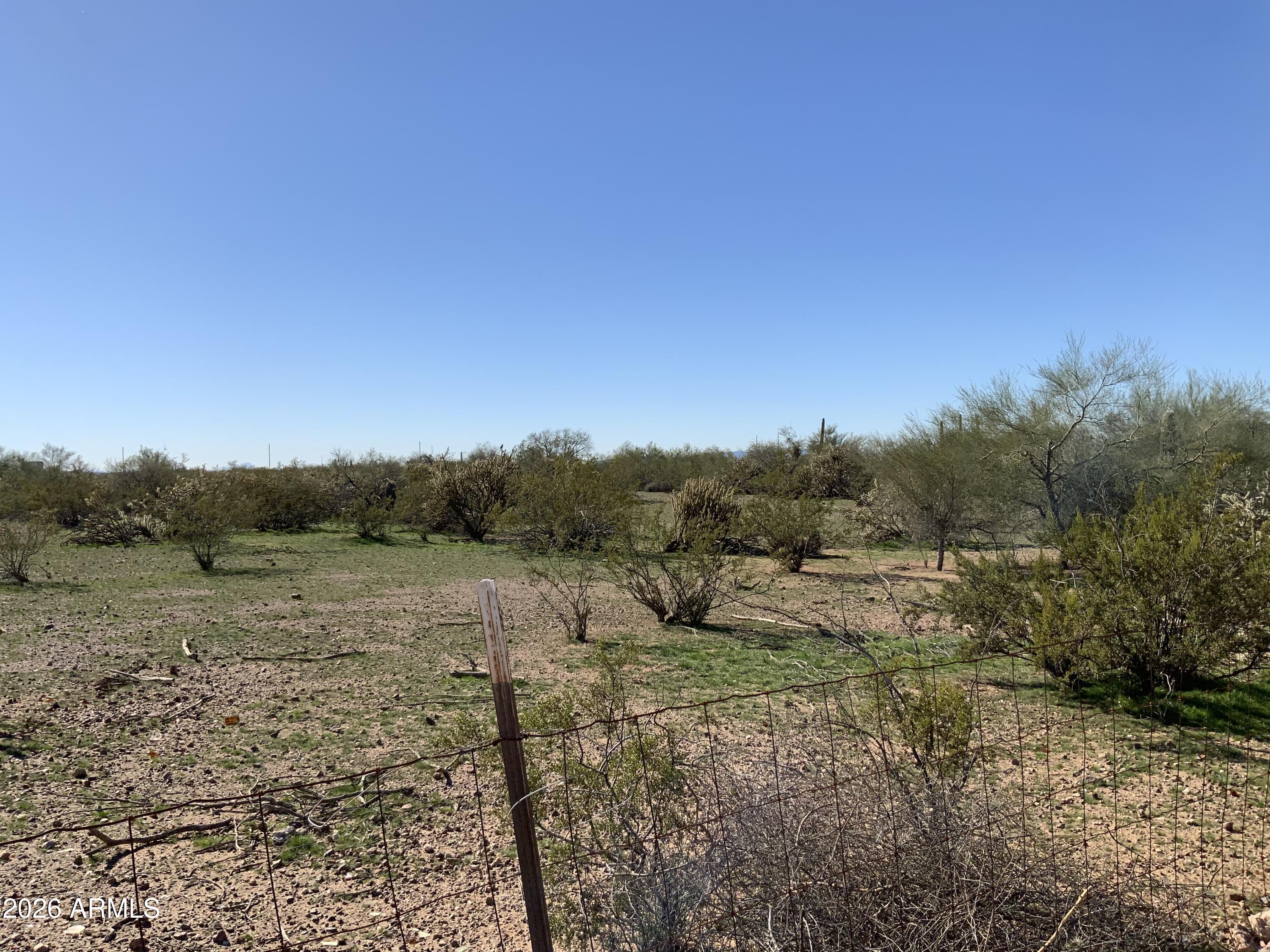 25625 W ROCKAWAY HILLS Drive