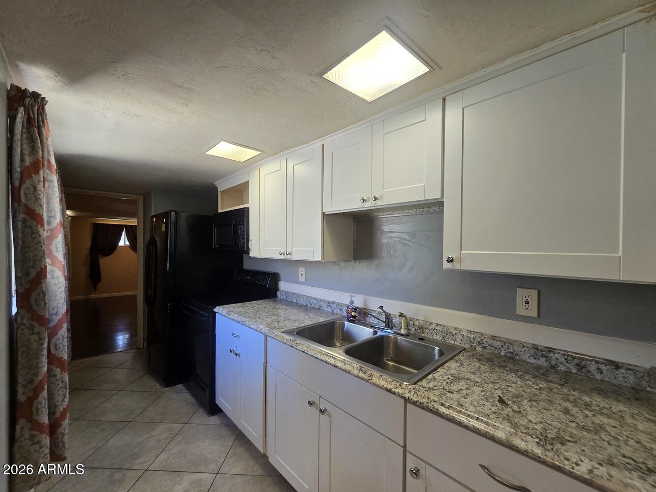 118 E Frontier Street