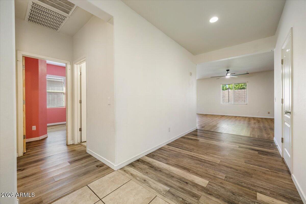 25436 W MALDONADO Court