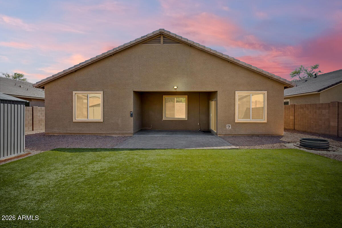 25436 W MALDONADO Court