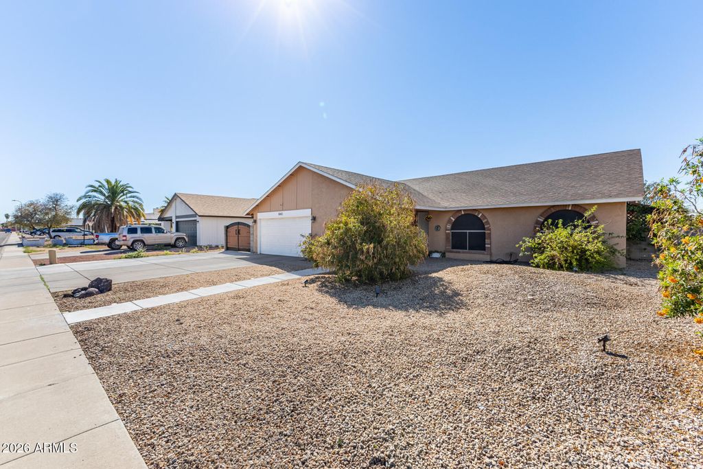 Photo of 8043 W Corrine Drive, Peoria, AZ 85381 (MLS # 7000603)