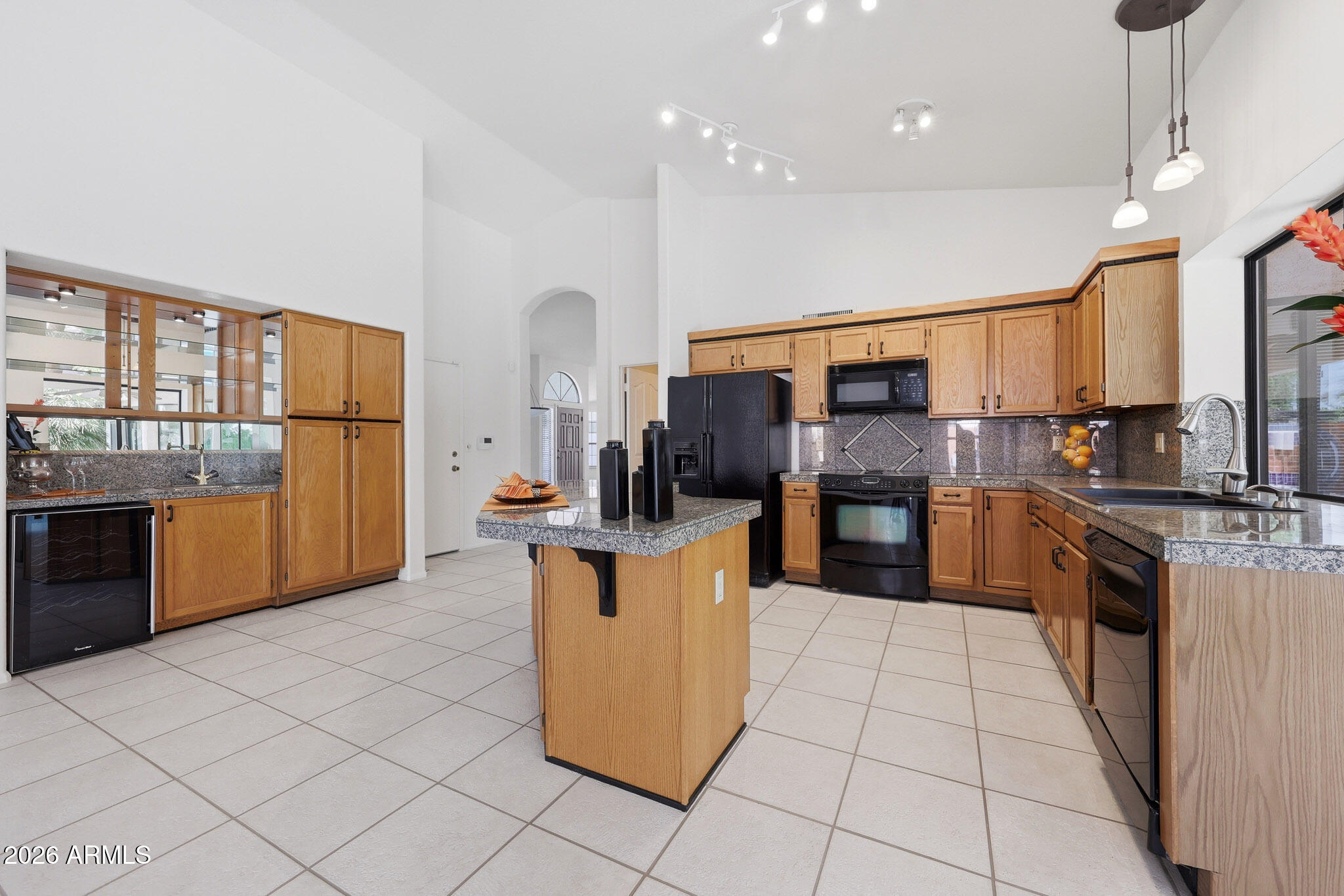 1531 W SHERRI Drive