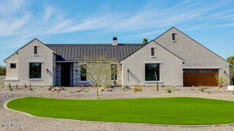 10242 N 58th Street Paradise Valley AZ 85253