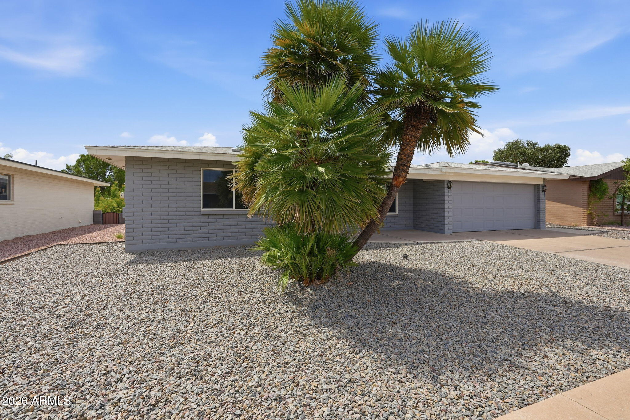 4039 E CATALINA Circle