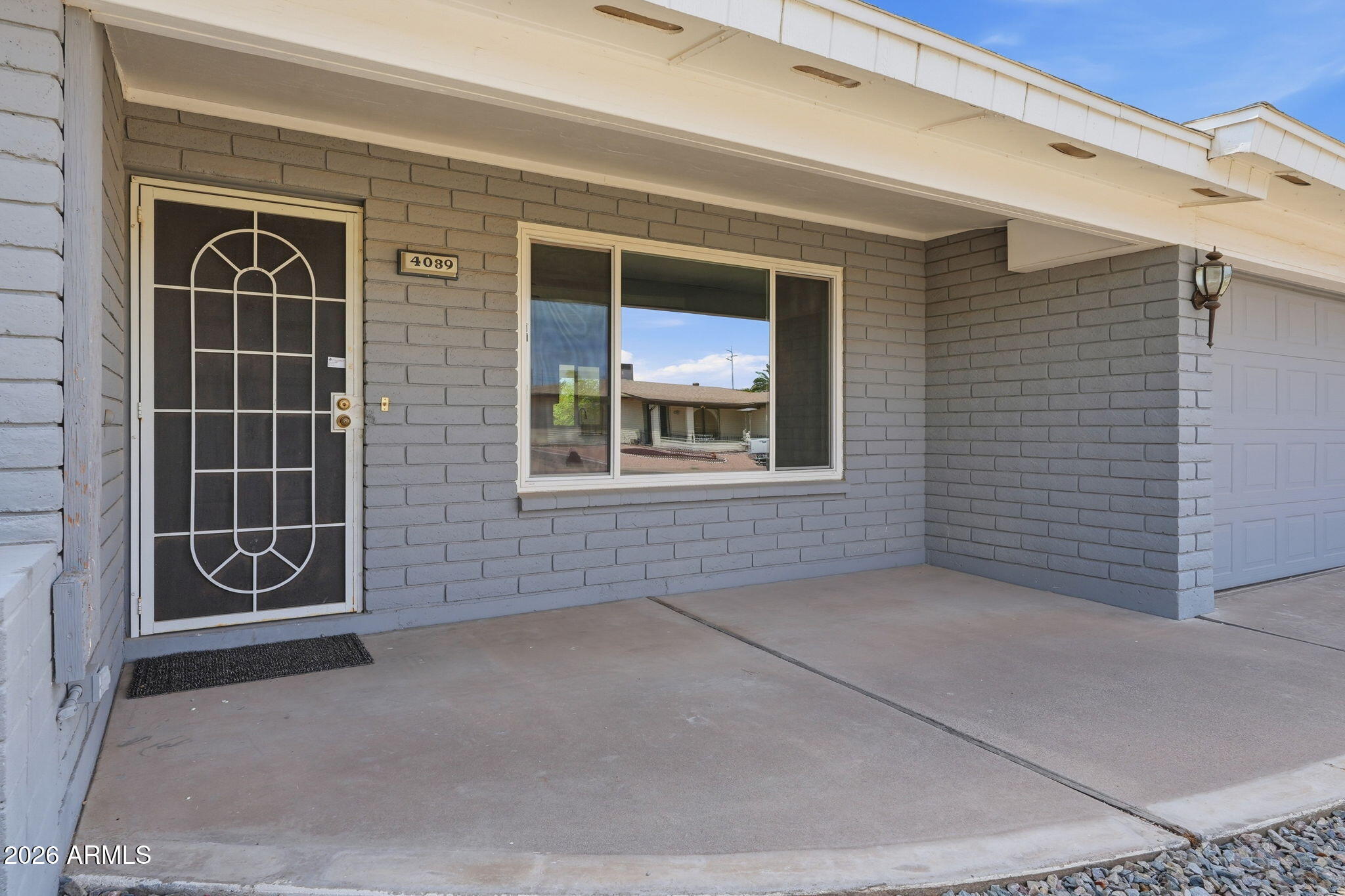 4039 E CATALINA Circle