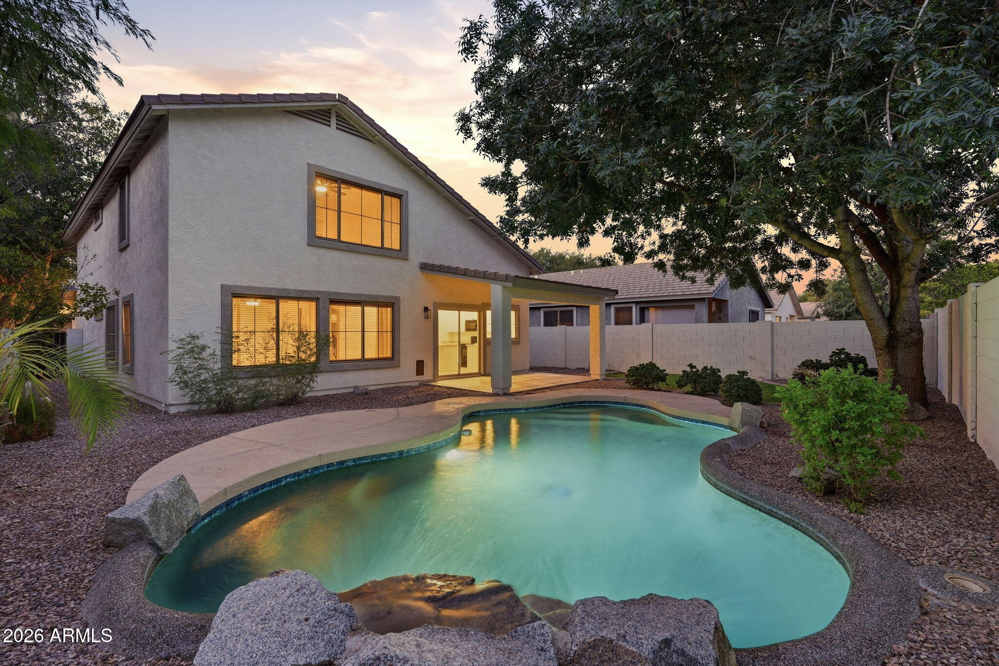 3533 E LINDA Lane