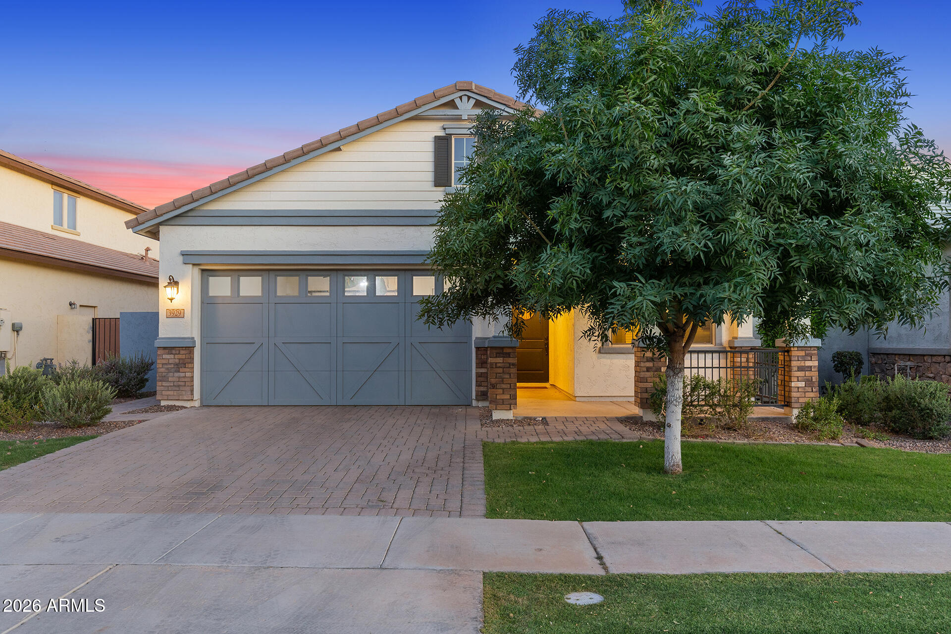 3929 E APPALOOSA Road