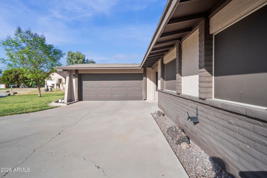 Photo of 4515 W Shaw Butte Drive, Glendale, AZ 85304 (MLS # 7021479)