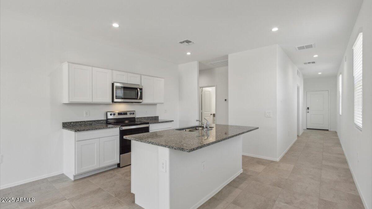 9079 S Caballo Drive