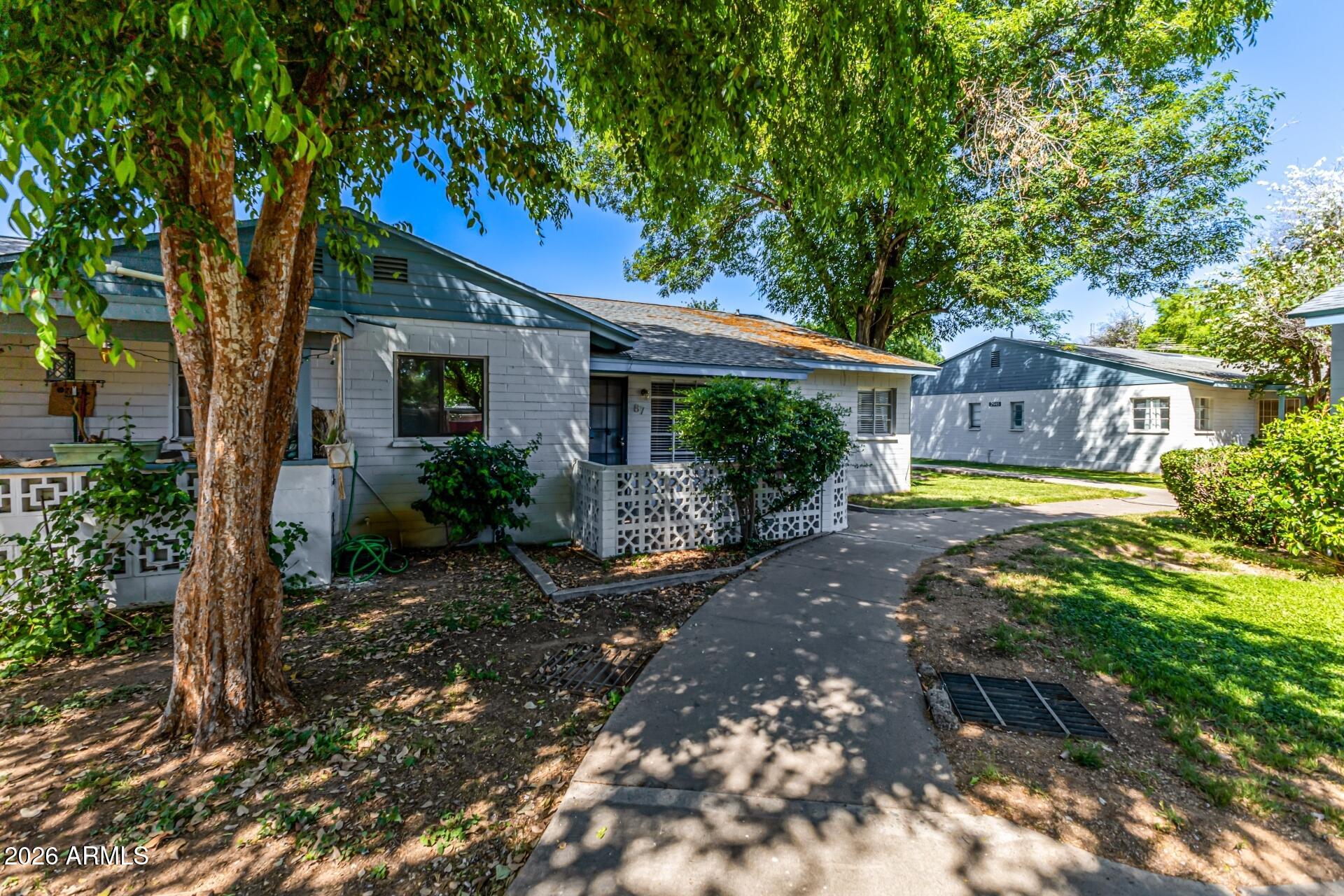 2941 N 19TH Avenue 87