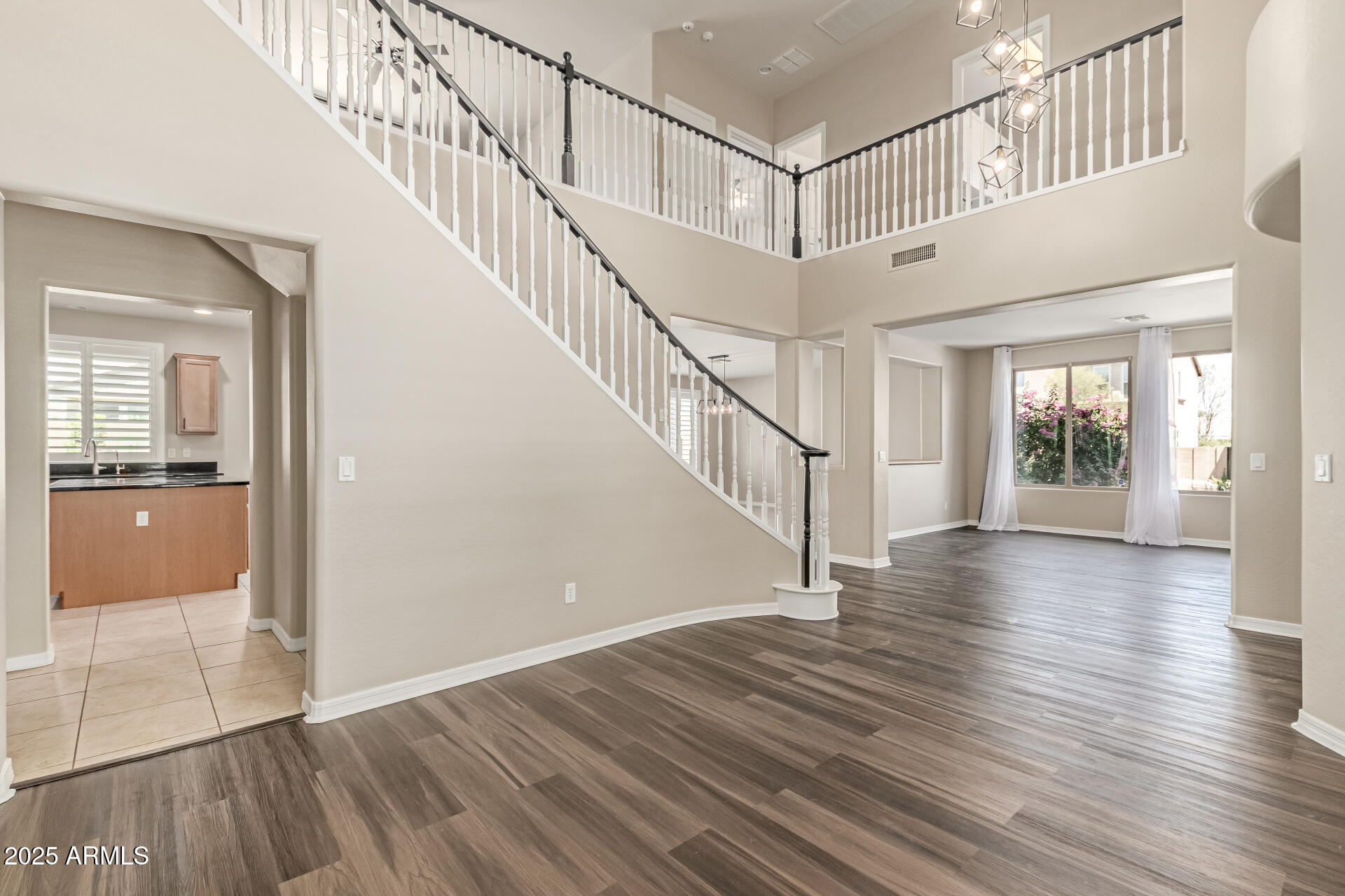 6030 W MONTEBELLO Way
