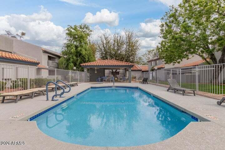 220 N 22nd Place N 2059