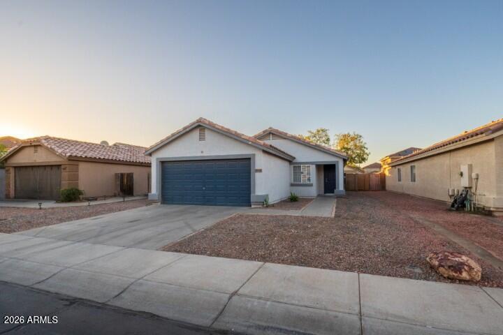 11806 W ALTADENA Avenue