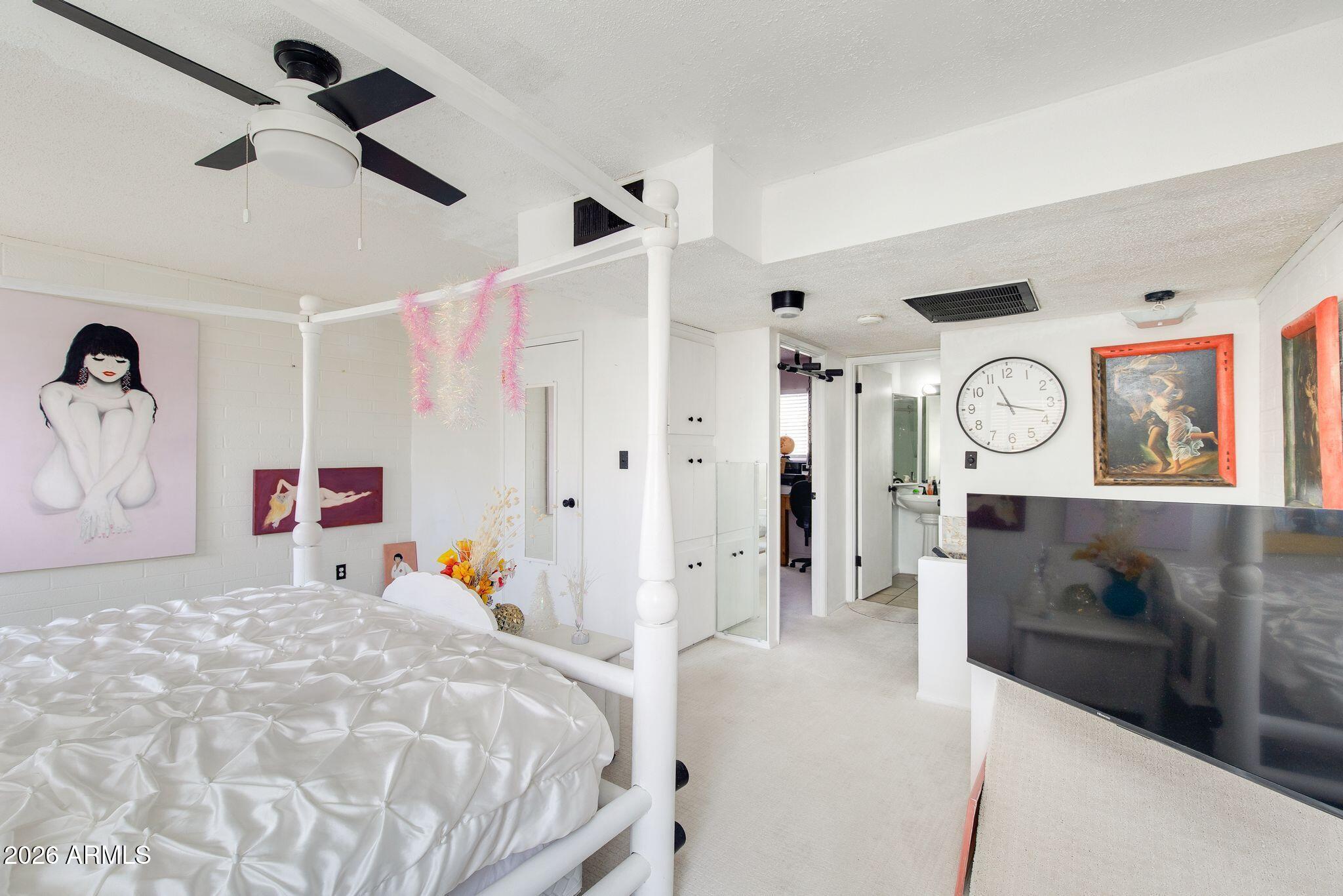 SCOTTSDALE EAST - Residential