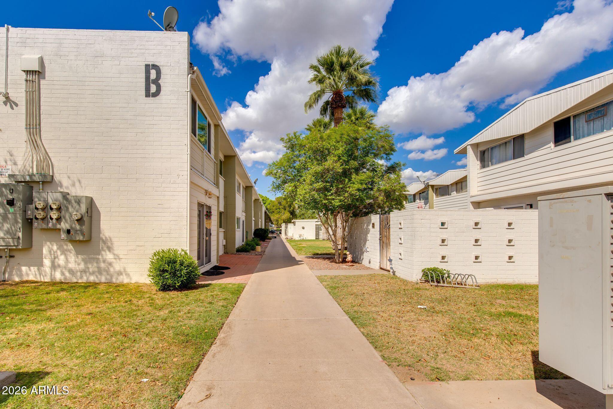 SCOTTSDALE EAST - Residential