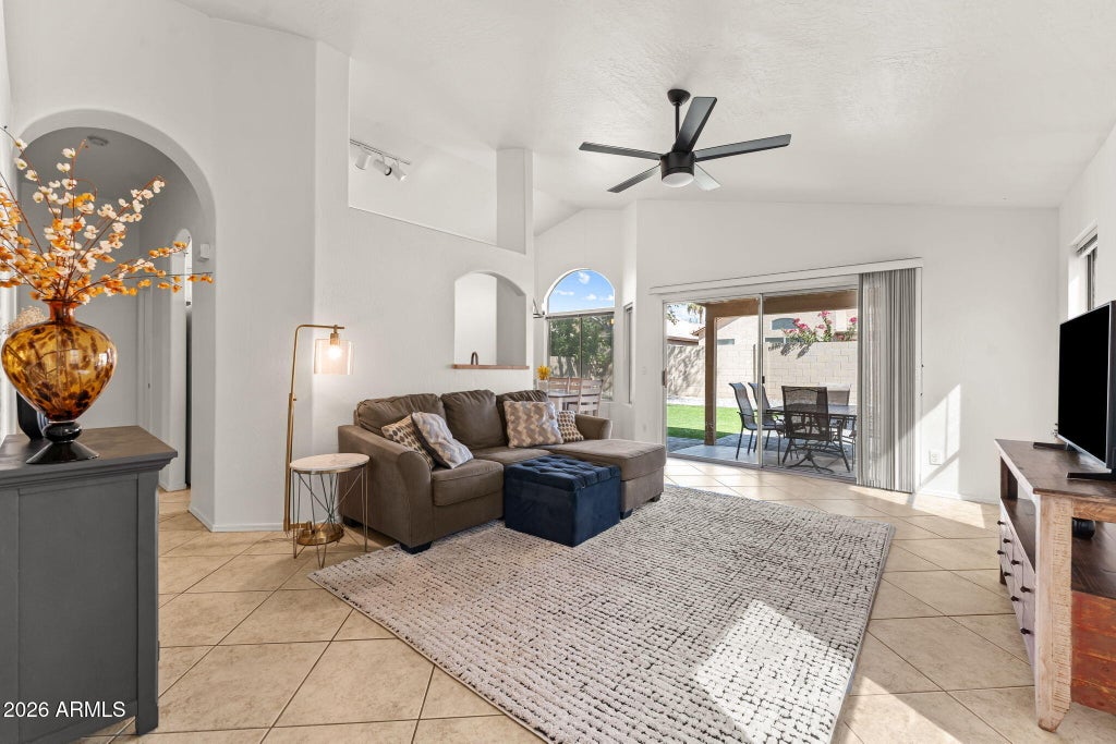 Photo of 8414 W Troy Street, Peoria, AZ 85382 (MLS # 7077140)